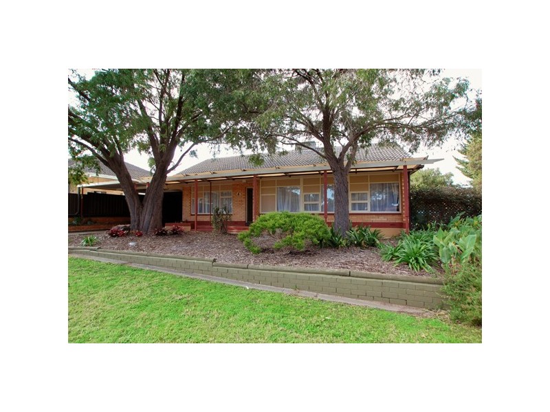 4 Greenbank Grove, Hackham West SA 5163