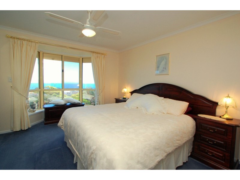 114 Perry Barr Road, Hallett Cove SA 5158