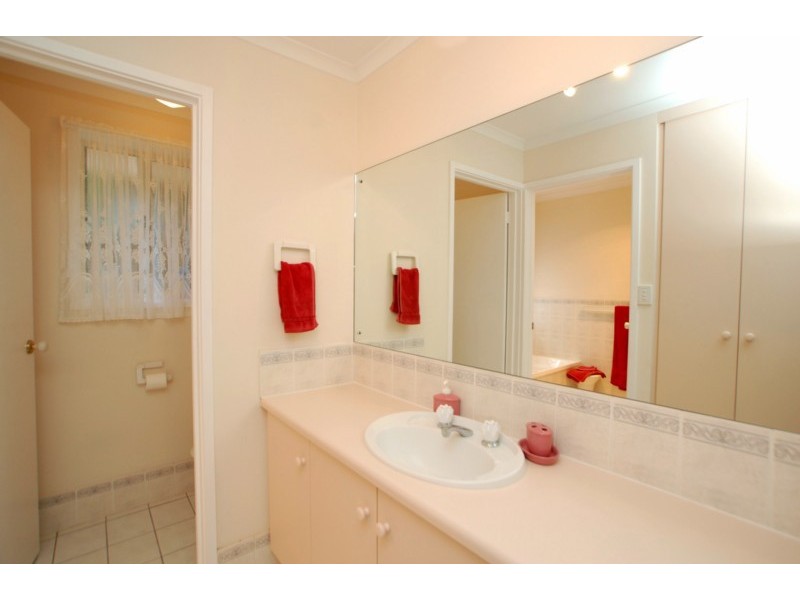 114 Perry Barr Road, Hallett Cove SA 5158