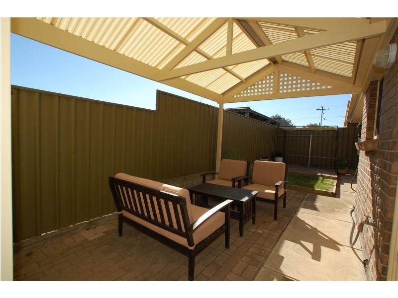 3/8 Gilbertson Rd, Seacliff Park SA 5049