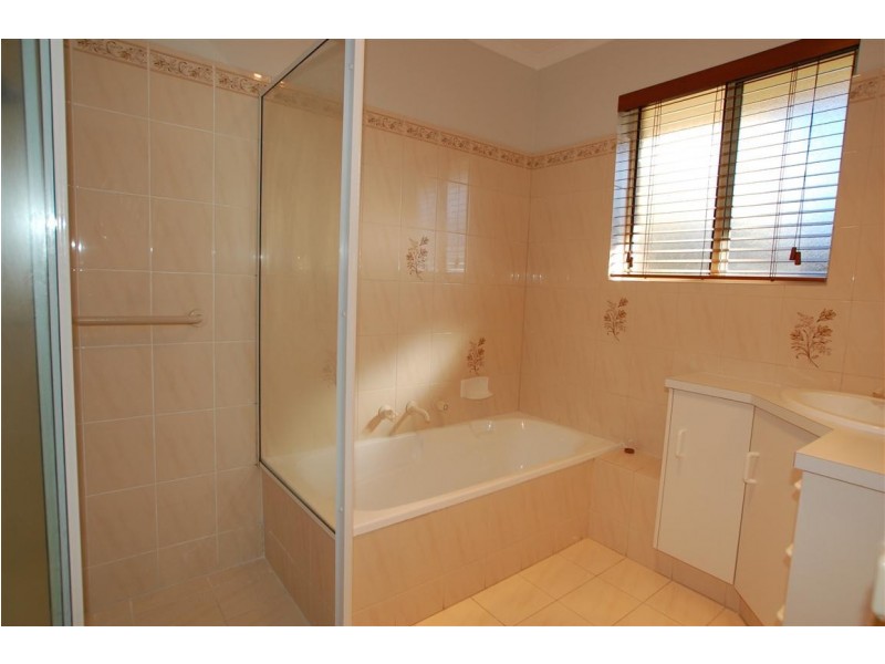 3/8 Gilbertson Rd, Seacliff Park SA 5049