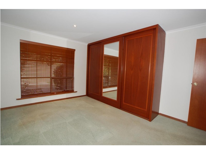 3/8 Gilbertson Rd, Seacliff Park SA 5049