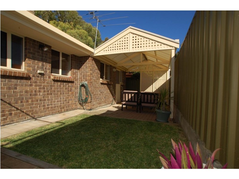 3/8 Gilbertson Rd, Seacliff Park SA 5049