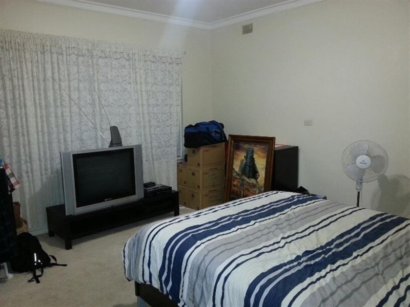 15 Nickels Avenue, Park Holme SA 5043