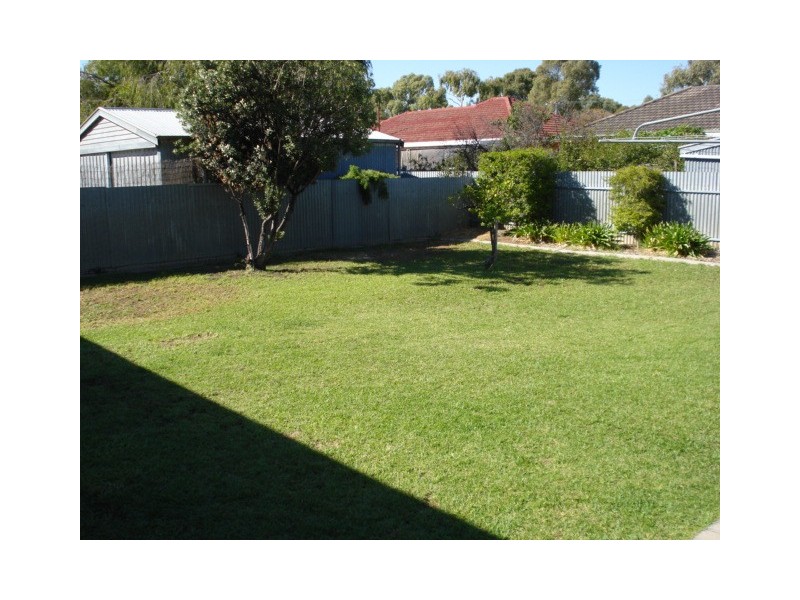 15 Nickels Avenue, Park Holme SA 5043