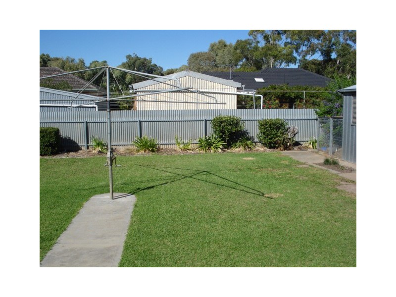 15 Nickels Avenue, Park Holme SA 5043
