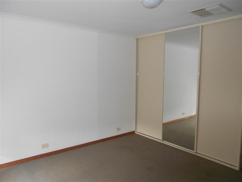 2/42 Adelaide Terrace, Ascot Park SA 5043