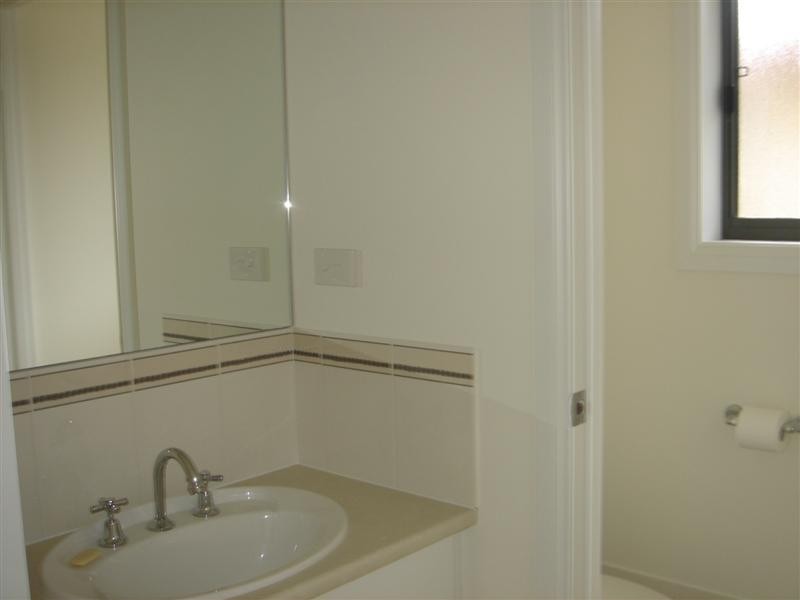 10 Seaforth Avenue, Dover Gardens SA 5048