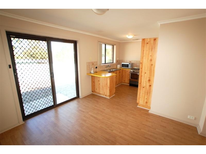 3 Queens Way, Woodcroft SA 5162