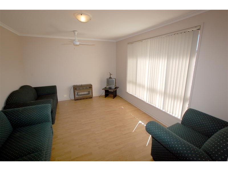 3 Queens Way, Woodcroft SA 5162