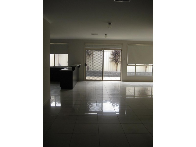 11 Brookside Crescent, Seaford Rise SA 5169