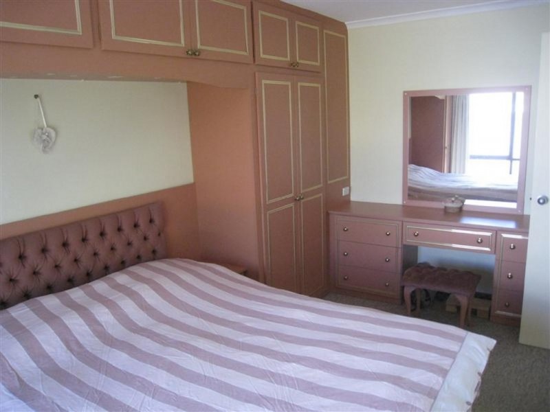 2 Chestnut Court, Clovelly Park SA 5042