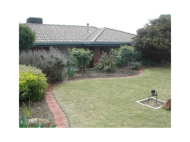 28 Maple Avenue, Aberfoyle Park SA 5159