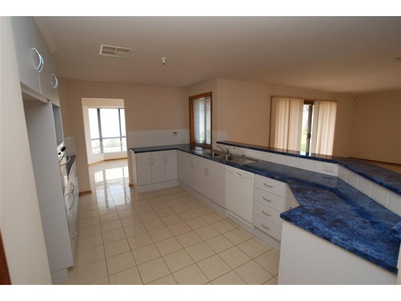 9 Belmont Close, Clovelly Park SA 5042