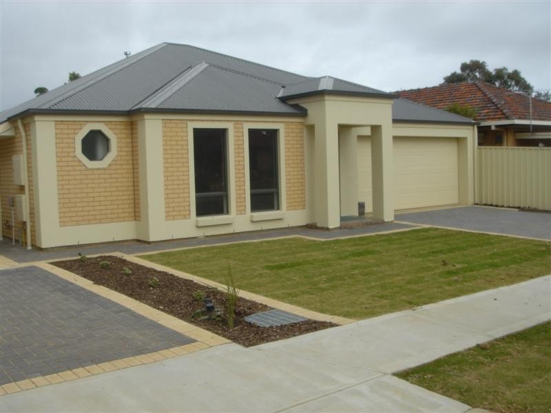 28 Sixth Avenue, Ascot Park SA 5043