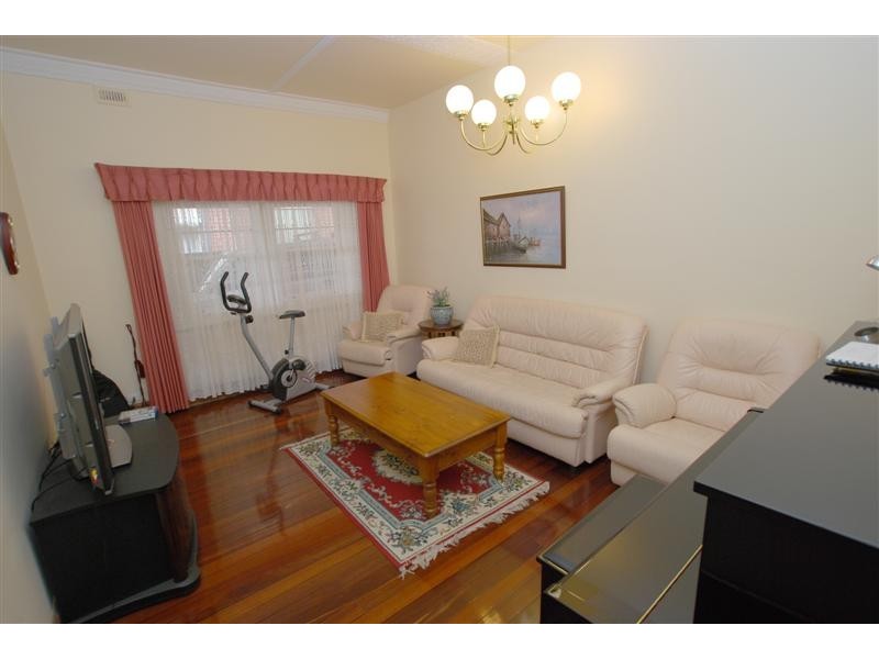 3 Narinna Avenue, Cumberland Park SA 5041