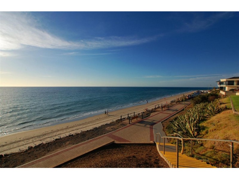 2/9 Cross Street, Hove SA 5048