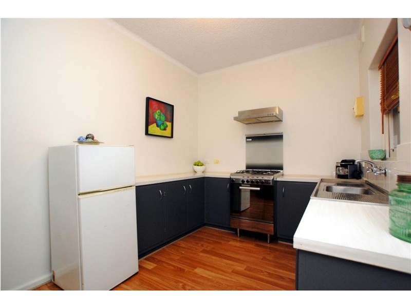 2/9 Cross Street, Hove SA 5048