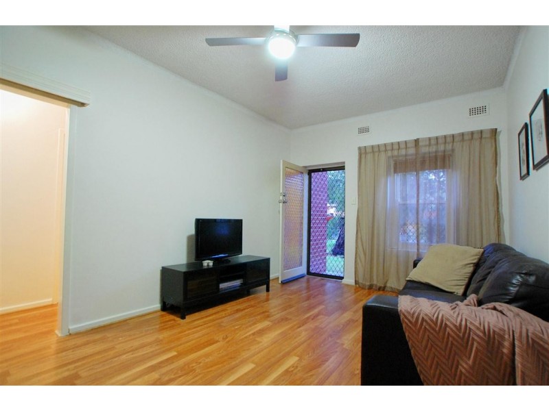 2/9 Cross Street, Hove SA 5048