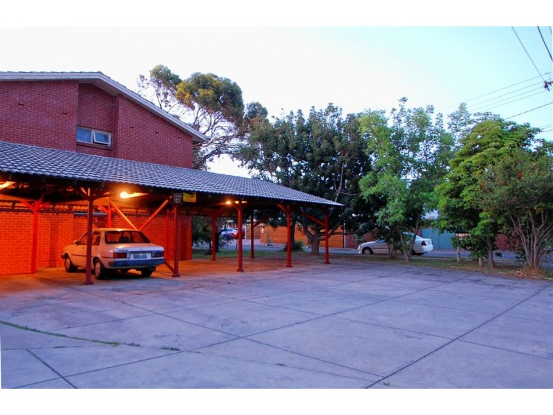 2/9 Cross Street, Hove SA 5048