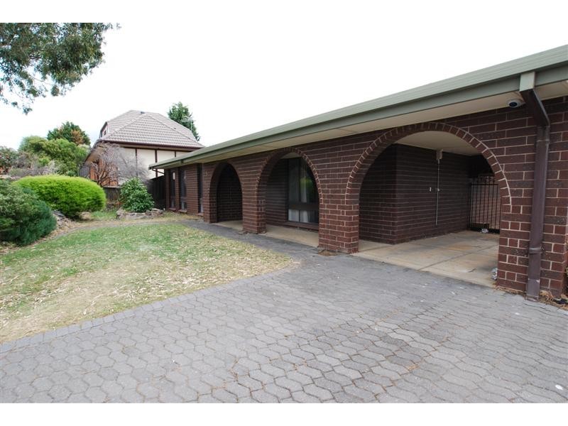 9 Andrew Court, Aberfoyle Park SA 5159