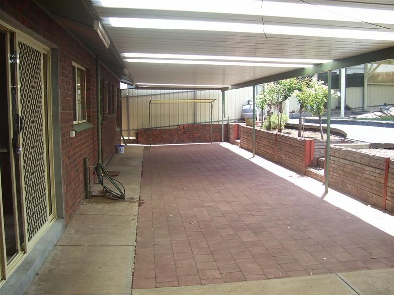 29 Tripoli Road, Happy Valley SA 5159