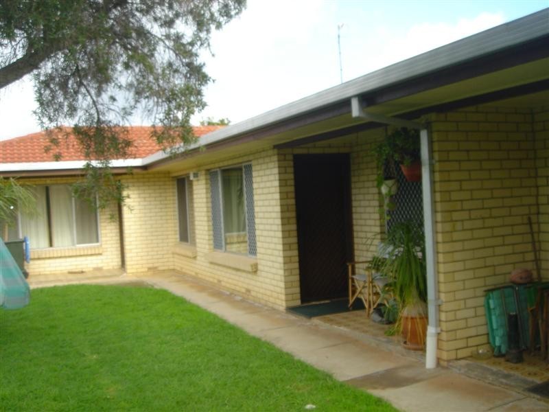 2/2 KIANA ST, St Marys SA 5042