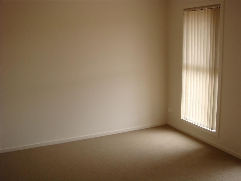 10 Glenrowen Street, Andrews Farm SA 5114