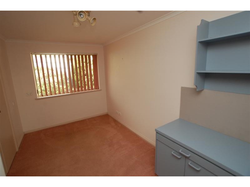 1 Torresan Crescent, Flagstaff Hill SA 5159