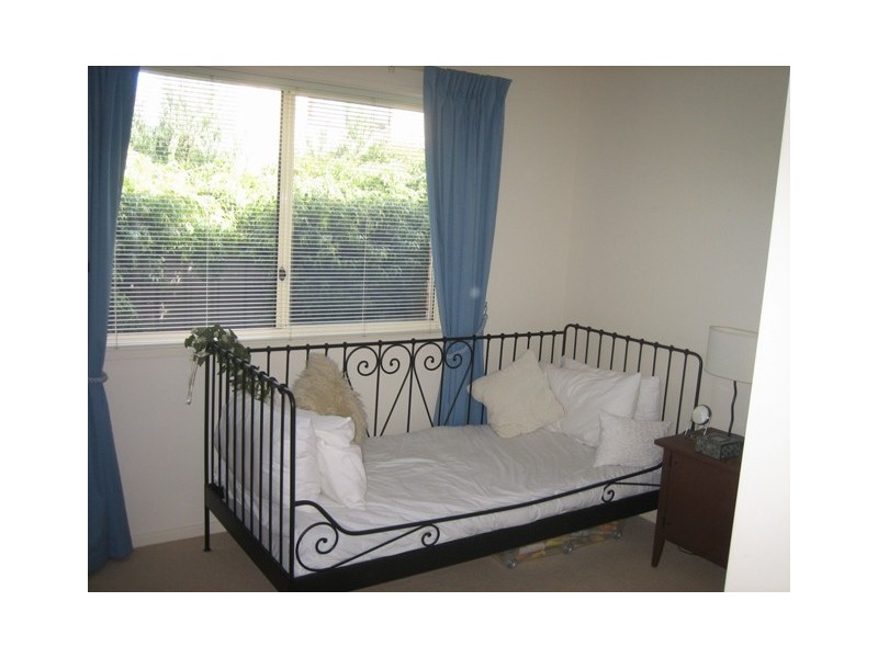 19 Ingleton Drive, Hallett Cove SA 5158