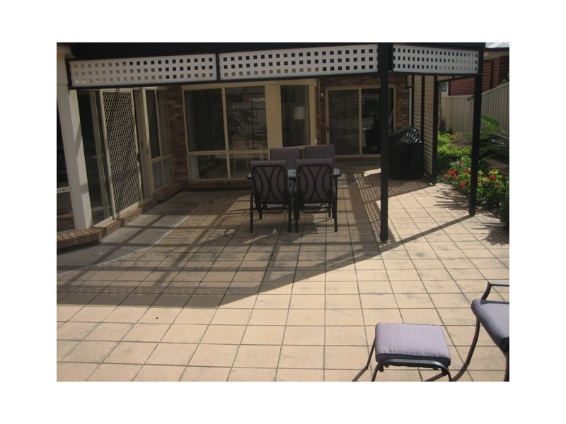 19 Ingleton Drive, Hallett Cove SA 5158