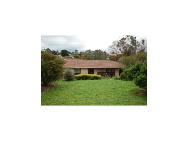 42 Robbie Drive, Reynella East SA 5161
