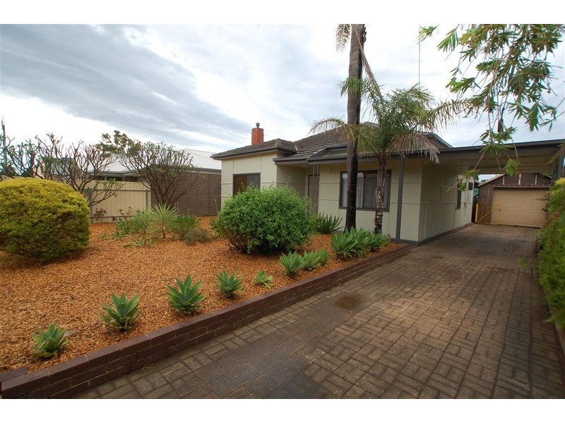 16 Richard Avenue, Mitchell Park SA 5043