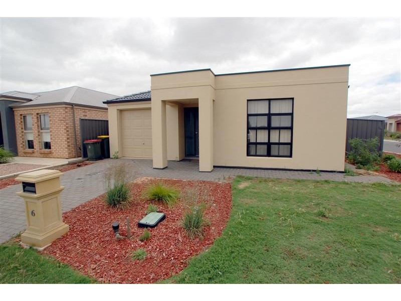 6 Almond Circuit, Munno Para West SA 5115
