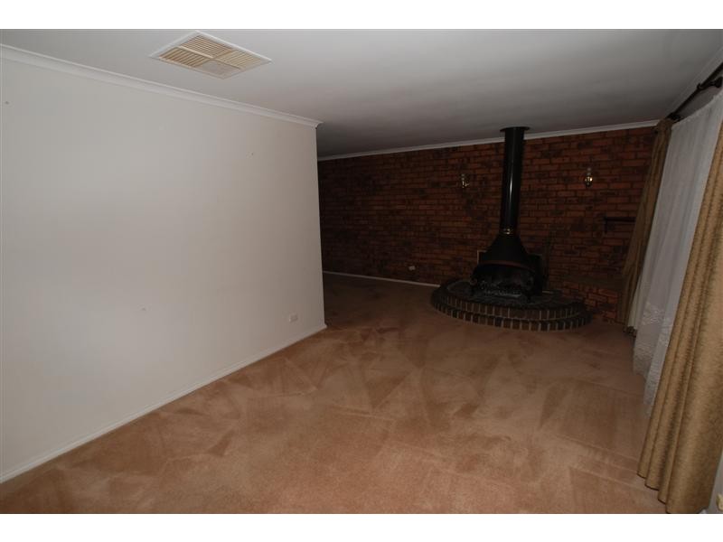 3 Simpson Court, Morphett Vale SA 5162