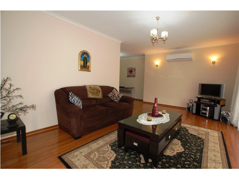 13 Lulworth Place, Flagstaff Hill SA 5159