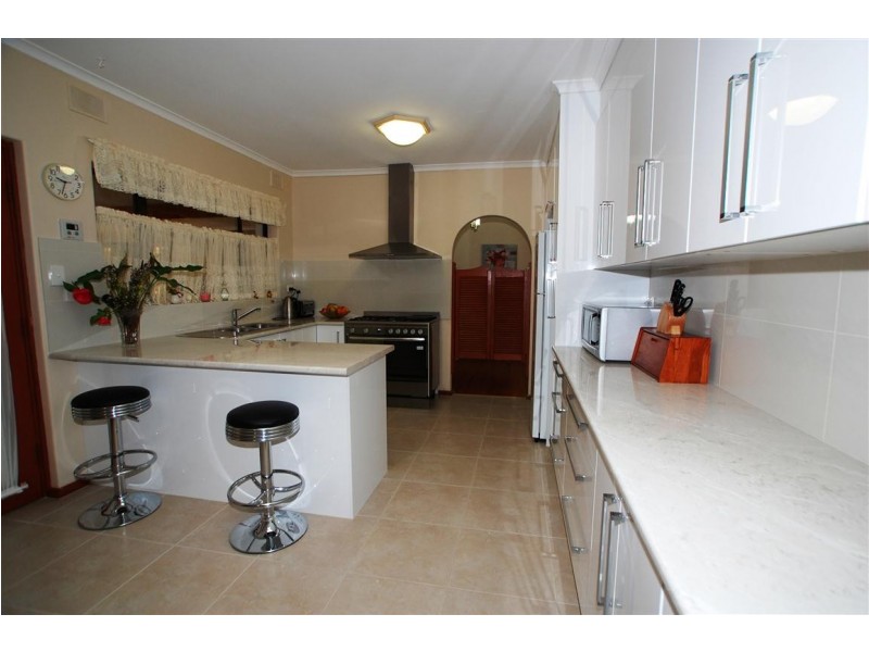 13 Lulworth Place, Flagstaff Hill SA 5159