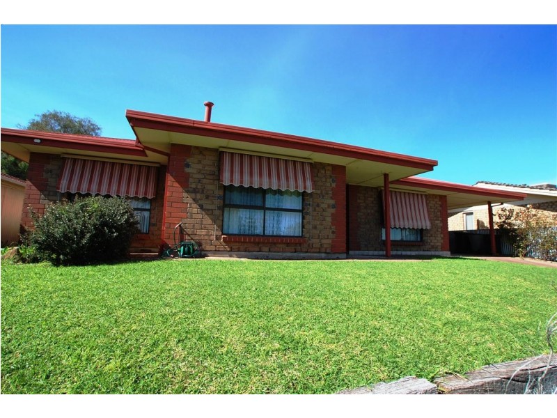 24 Lillian St, Huntfield Heights SA 5163