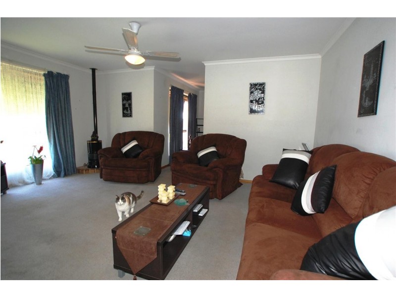 24 Lillian St, Huntfield Heights SA 5163