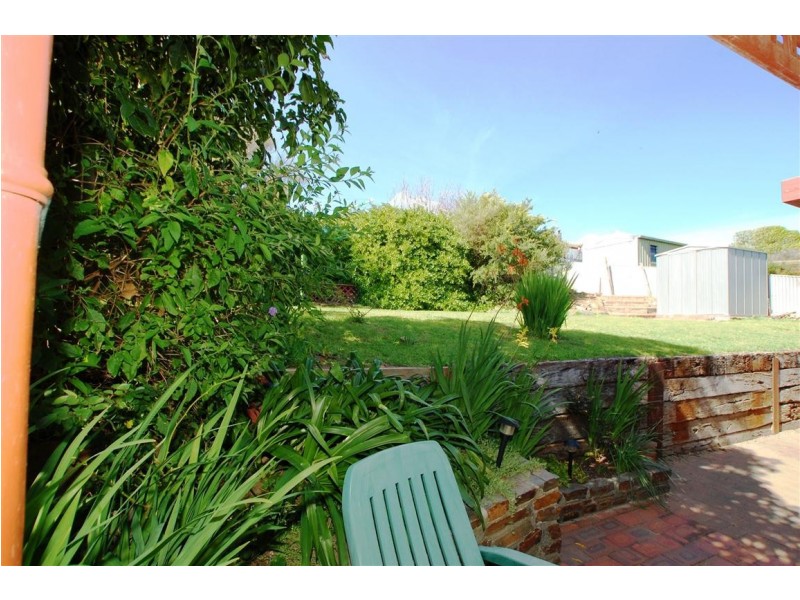 24 Lillian St, Huntfield Heights SA 5163