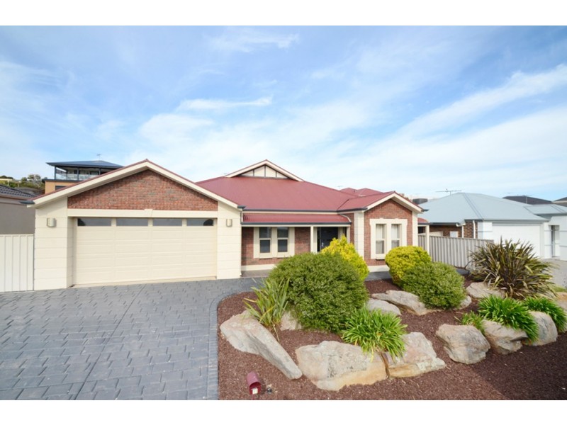 11 Brookside Cres, Seaford Rise SA 5169