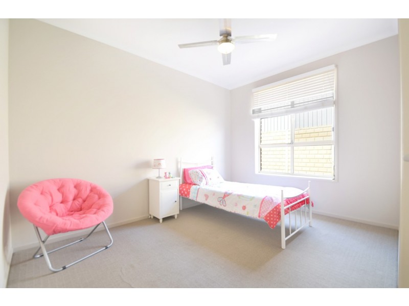 11 Brookside Cres, Seaford Rise SA 5169