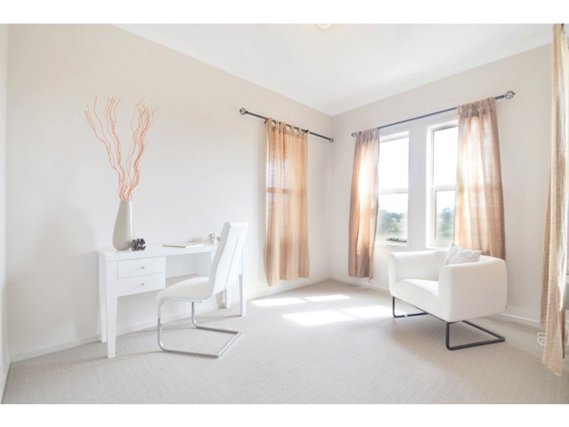 11 Brookside Cres, Seaford Rise SA 5169