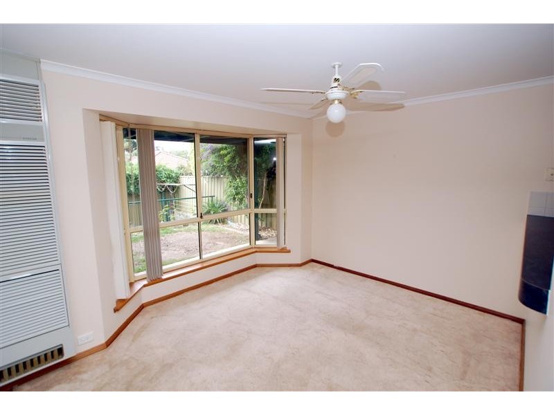 13 Barossa Way, Woodcroft SA 5162