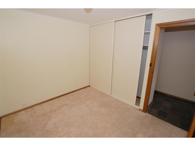 13 Barossa Way, Woodcroft SA 5162