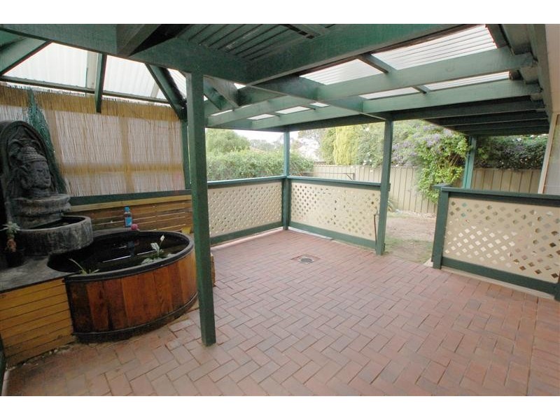 13 Barossa Way, Woodcroft SA 5162