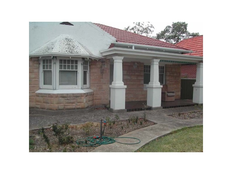 9 Lochwinnoch Road, Torrens Park SA 5062