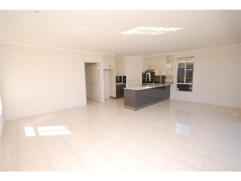 37A Thorne Crescent, Mitchell Park SA 5043