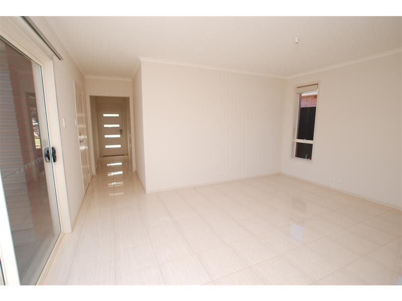 37A Thorne Crescent, Mitchell Park SA 5043