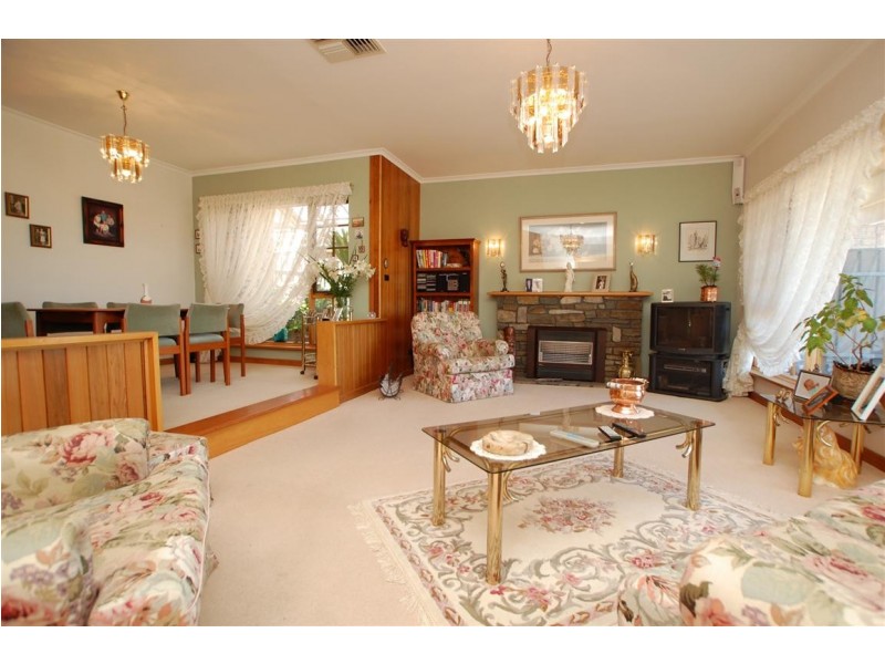 12 Alfonso Drive, Hallett Cove SA 5158